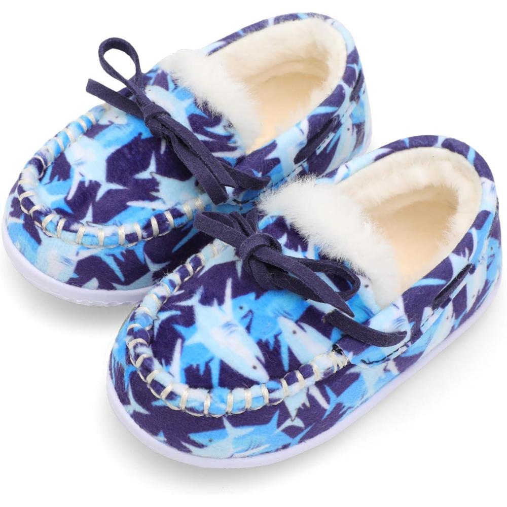 Scurtain Unisex Kids Toddler Slippers Suede Moccasin Slippers for Boys Girls Baby Lined with Warm Fur(Blue/Shark)